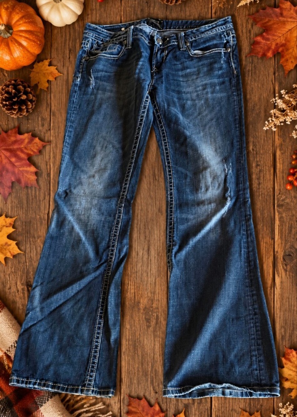 Women's Boot Cut Jeans in Dark Blue - Classic Everyday Style